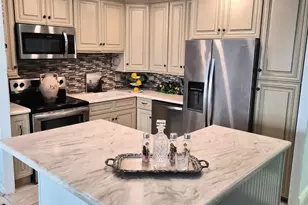 825 Bayshore Dr, Pensacola, FL 32507 - Photo 4
