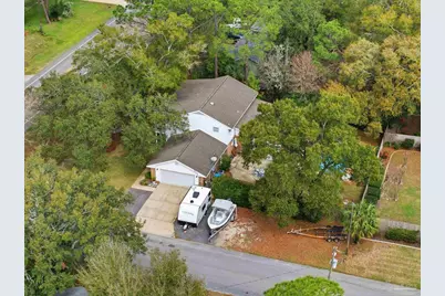 116 S Sunset Blvd, Gulf Breeze, FL 32561 - Photo 54