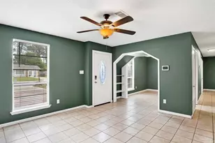 913 Bartow Ave, Pensacola, FL 32507 - Photo 4