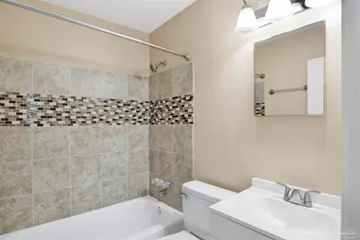 913 Bartow Ave, Pensacola, FL 32507 - Photo 10