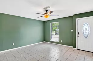 913 Bartow Ave, Pensacola, FL 32507 - Photo 2