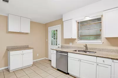 913 Bartow Ave, Pensacola, FL 32507 - Photo 18