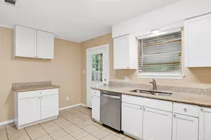 913 Bartow Ave, Pensacola, FL 32507 - Photo 18