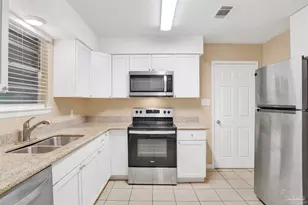 913 Bartow Ave, Pensacola, FL 32507 - Photo 6
