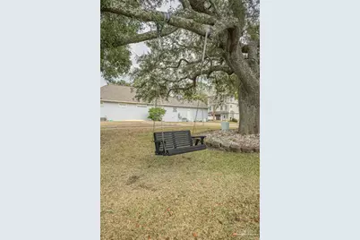 697 Palomar Dr, Pensacola, FL 32507 - Photo 64
