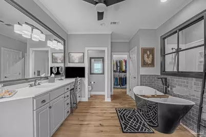 697 Palomar Dr, Pensacola, FL 32507 - Photo 56