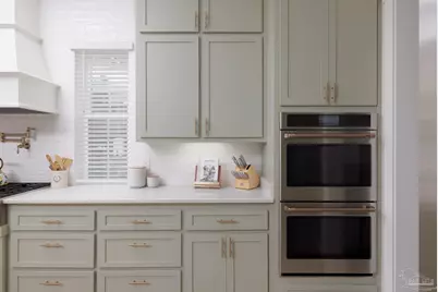 1806 E Hernandez St, Pensacola, FL 32503 - Photo 14