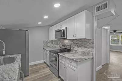 8 Mindoro Cir, Pensacola, FL 32507 - Photo 18