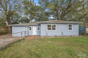 8 Mindoro Cir, Pensacola, FL 32507 - Photo 1