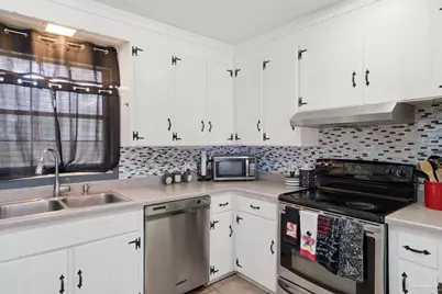 513 71st Ave, Pensacola, FL 32506 - Photo 12