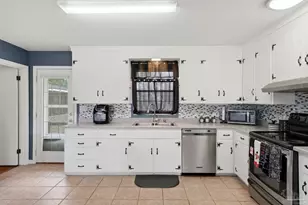 513 71st Ave, Pensacola, FL 32506 - Photo 10