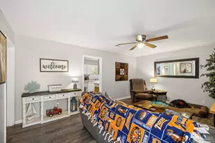 100 Teakwood Cir, Pensacola, FL 32506 - Photo 2