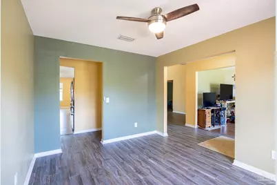 1566 Twin Pines Cir, Cantonment, FL 32533 - Photo 10
