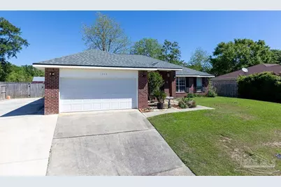 1566 Twin Pines Cir, Cantonment, FL 32533 - Photo 2