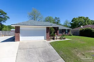 1566 Twin Pines Cir, Cantonment, FL 32533 - Photo 2