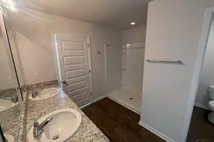 10541 Queens Gate Cir, Pensacola, FL 32506 - Photo 4