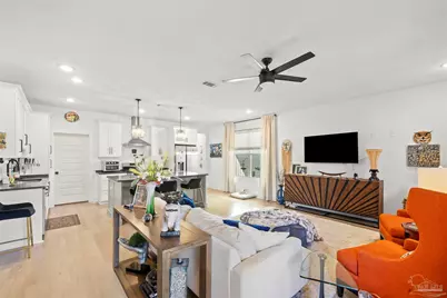 921 W Jackson St, Pensacola, FL 32501 - Photo 8