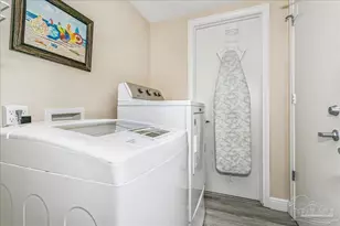 8269 Gulf Blvd, Navarre Beach, FL 32566 - Photo 20