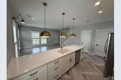 1011 K St, Pensacola, FL 32501 - Photo 14