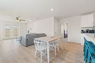 5252 Peach Dr, Pace, FL 32571 - Photo 6