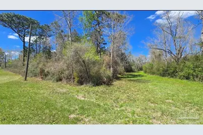 400 Welcome Cir, Cantonment, FL 32533 - Photo 4