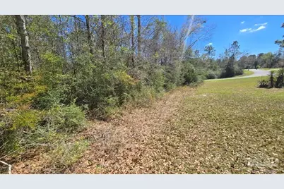 400 Welcome Cir, Cantonment, FL 32533 - Photo 2