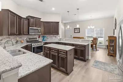 1911 Ladybird Ln, Gulf Breeze, FL 32566 - Photo 10