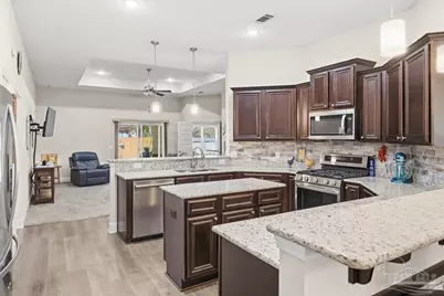 1911 Ladybird Ln, Gulf Breeze, FL 32566 - Photo 8