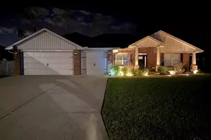 6100 Parsonage Cir, Milton, FL 32570 - Photo 2