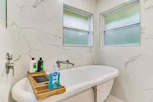 814 W Gonzalez St, Pensacola, FL 32501 - Photo 2