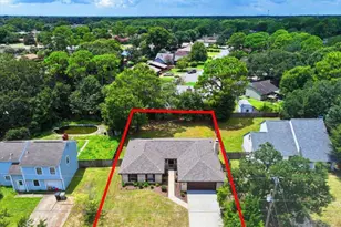 5897 Somerset Dr, Pensacola, FL 32526 - Photo 18