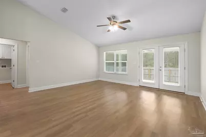 6050 Capitol Dr, Gulf Breeze, FL 32563 - Photo 12
