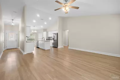 6050 Capitol Dr, Gulf Breeze, FL 32563 - Photo 4