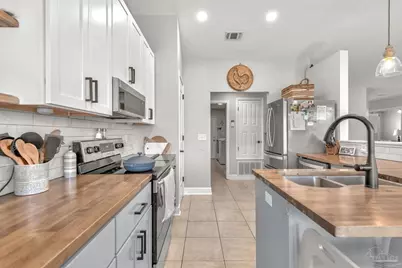 7667 Marthas Way, Navarre, FL 32566 - Photo 14