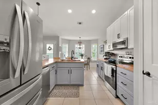 7667 Marthas Way, Navarre, FL 32566 - Photo 16