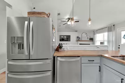 7667 Marthas Way, Navarre, FL 32566 - Photo 18