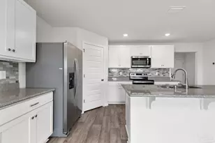 5557 Galahad Trl, Milton, FL 32583 - Photo 16