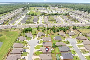 5608 Blue Sky Ct, Milton, FL 32583 - Photo 2