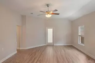 5608 Blue Sky Ct, Milton, FL 32583 - Photo 2