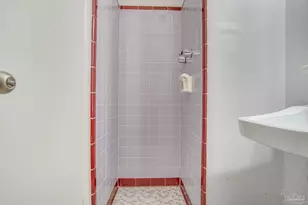 1004 Kearny Dr, Pensacola, FL 32505 - Photo 14