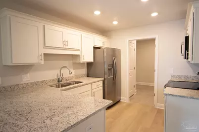 6910 Sea Turtle Cir, Navarre, FL 32566 - Photo 8