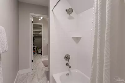 405 Canterbury Ln, Gulf Breeze, FL 32561 - Photo 24