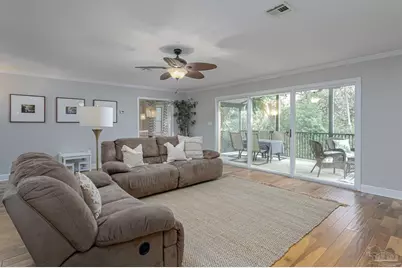 405 Canterbury Ln, Gulf Breeze, FL 32561 - Photo 6