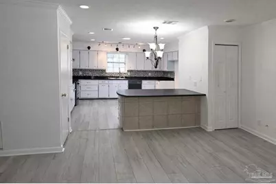 335 Vera St, Pensacola, FL 32514 - Photo 6