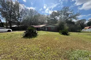 8133 Mobile Hwy, Pensacola, FL 32526 - Photo 2