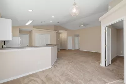 342 Mizzen Ln, Pensacola, FL 32507 - Photo 8