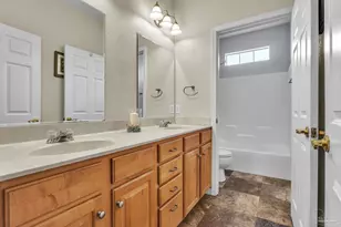 4401 Essex Terrace Cir, Pace, FL 32571 - Photo 16