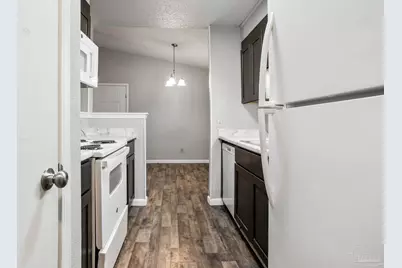 2303 W Michigan Ave #A6, Pensacola, FL 32526 - Photo 10