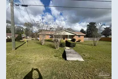 516 Monroe Ave, Cantonment, FL 32533 - Photo 2