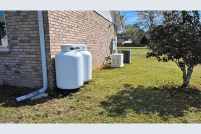 4321 Molino Meadows Dr, Molino, FL 32577 - Photo 12